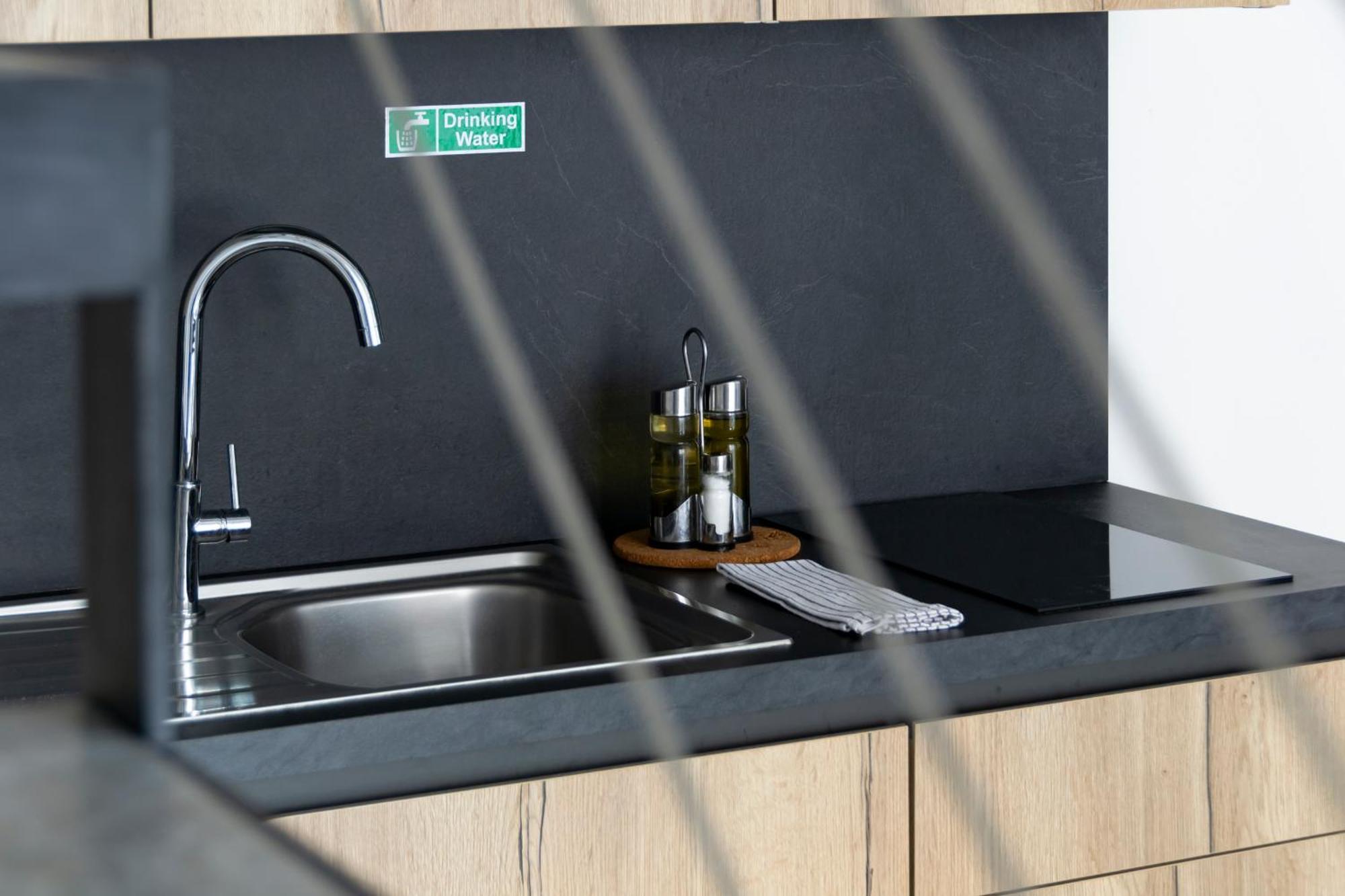Aprica16 Loft House Milano Appartement Buitenkant foto